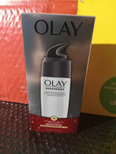 Olay Regenerist Regenerating Lotion With Sunscreen SPF 15 75ML25floz