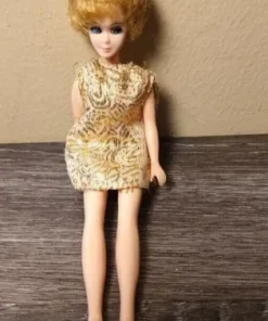 Vintage Rare 1971 Topper Dawn Mini Fashion Doll w/Gold Shiny Mini Dress 6 Inch