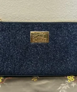 DISNEY BEAUTY AND THE BEAST MAKEUP BAG  SIGMA BEAUTY