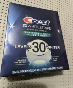 Crest 3D Whitestrips Professional White + LED Light 30 Levels Whiter